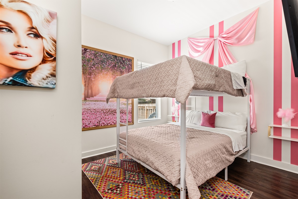Double queen beds.