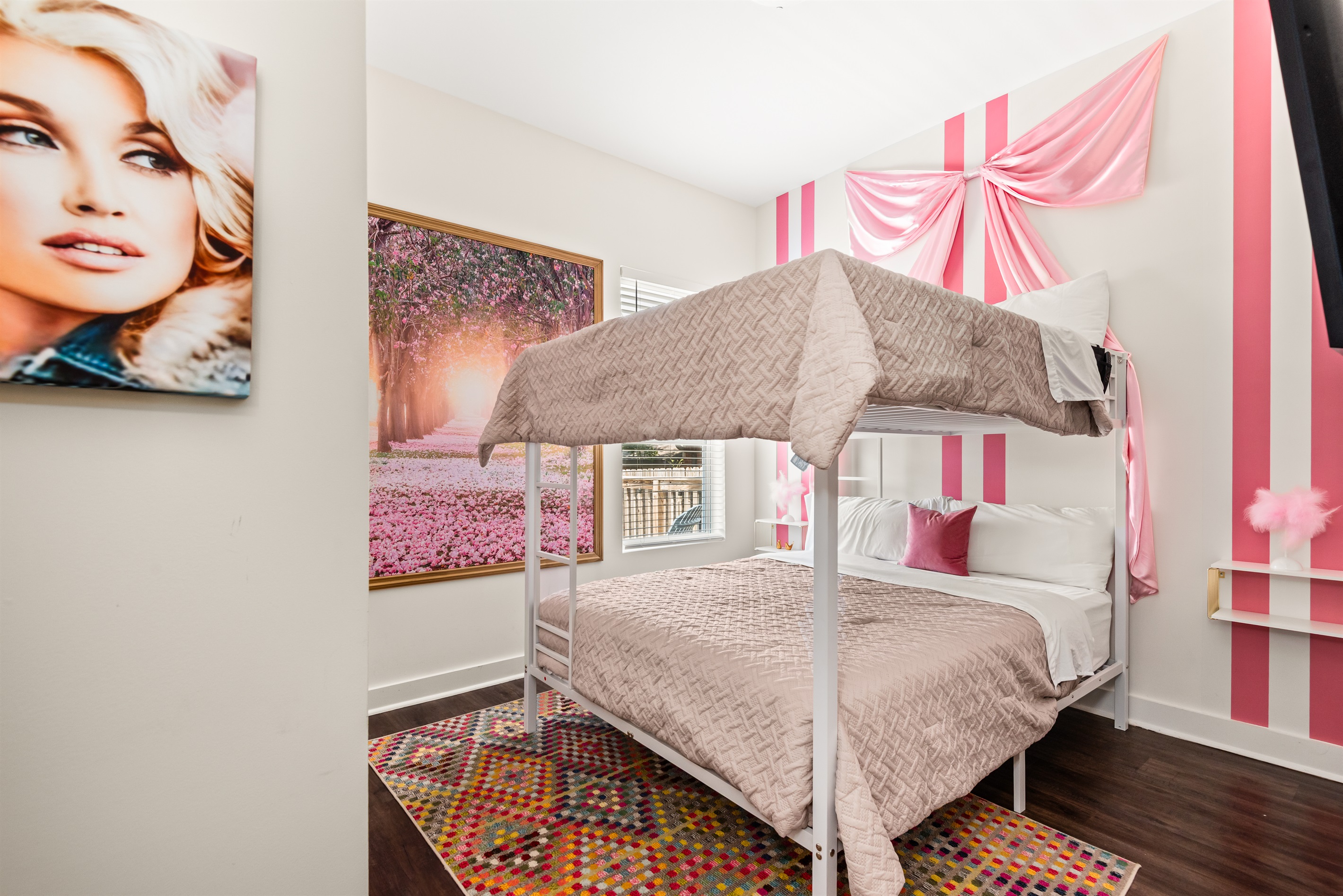 Double queen beds.