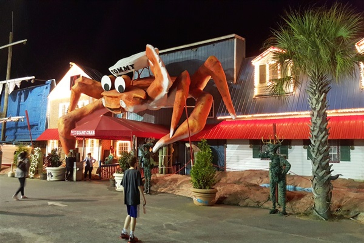 Lots of local restaurants to enjoy