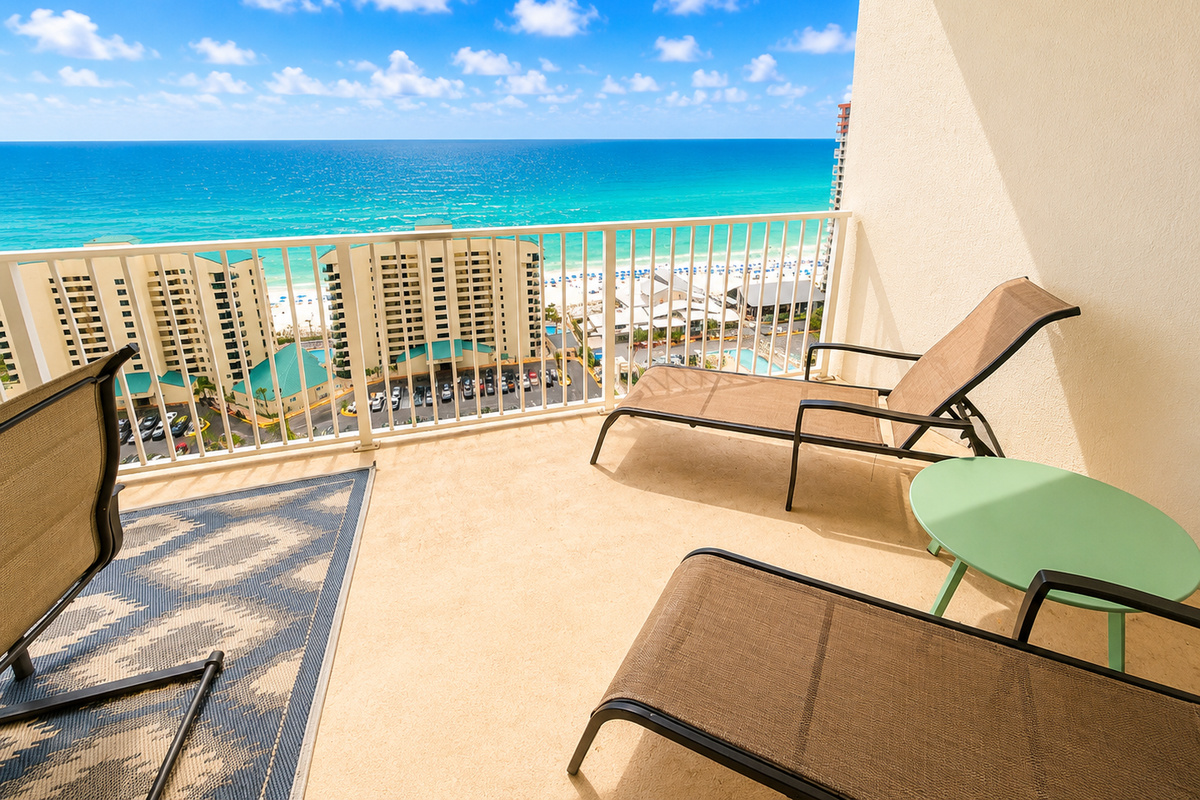 Oversized balcony with stunning ocean views