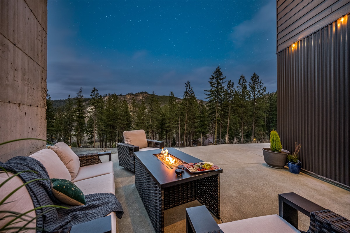 Outdoor lounge seating with fire table, rocking chairs, BBQ grill (propane provided)