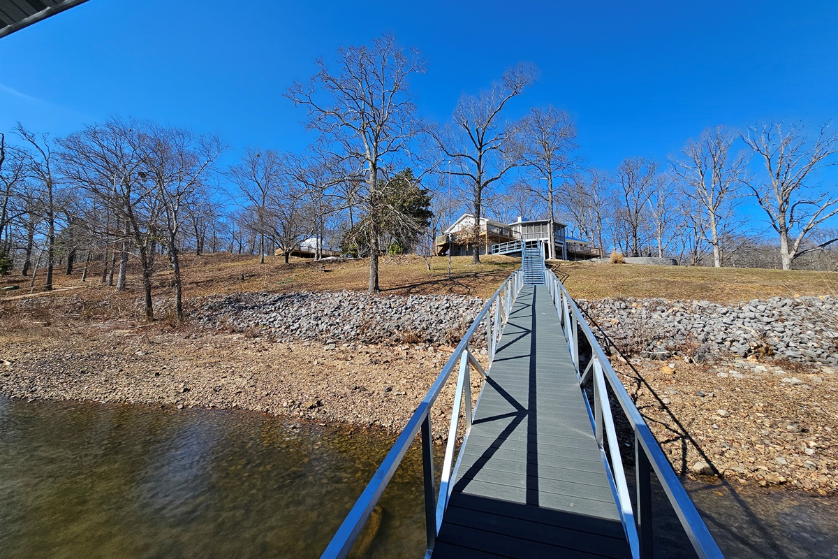 Easy walk from the dock back to the house