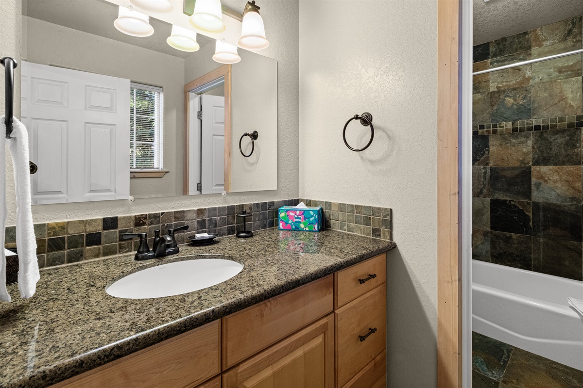 En-suite bathroom in master bedroom