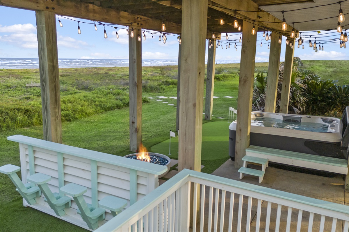 f1f8bfca56f445e7a8b54a931953fac9 Large | Beachhouse | Texas | TX | Vacation Homes | Galveston | Crystal Beach | Kokomo | Breezy Days | Beachfront Elegance | Sunrise Serenity | Southern Sands Property Management, LLC