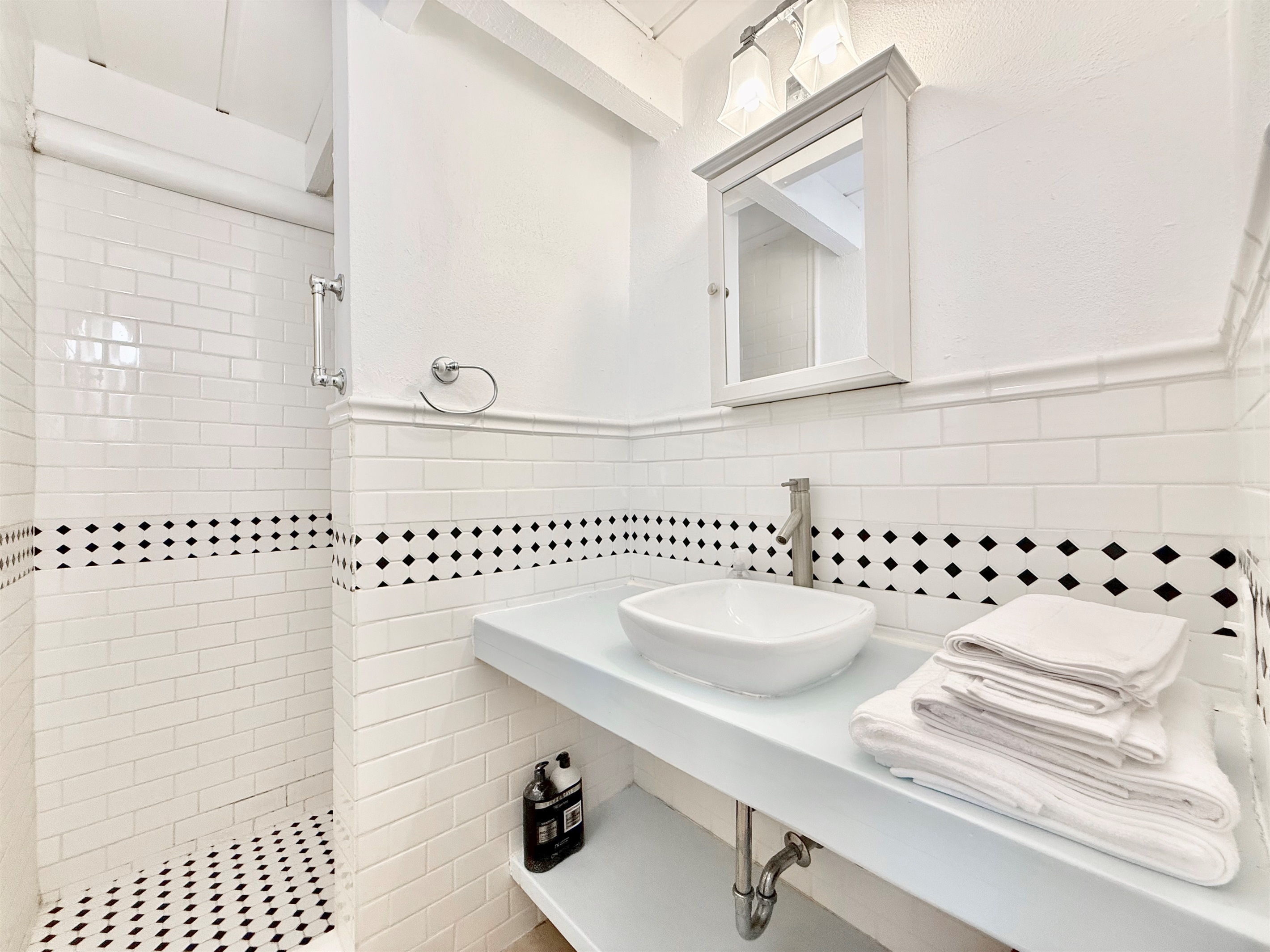 Main Bedroom bathroom