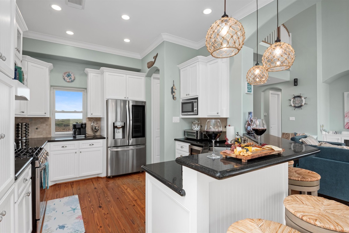 f206ce8085dd4287bc30c2c9423919a3 Large | Beachhouse | Texas | TX | Vacation Homes | Galveston | Crystal Beach | Kokomo | Breezy Days | Beachfront Elegance | Sunrise Serenity | Southern Sands Property Management, LLC