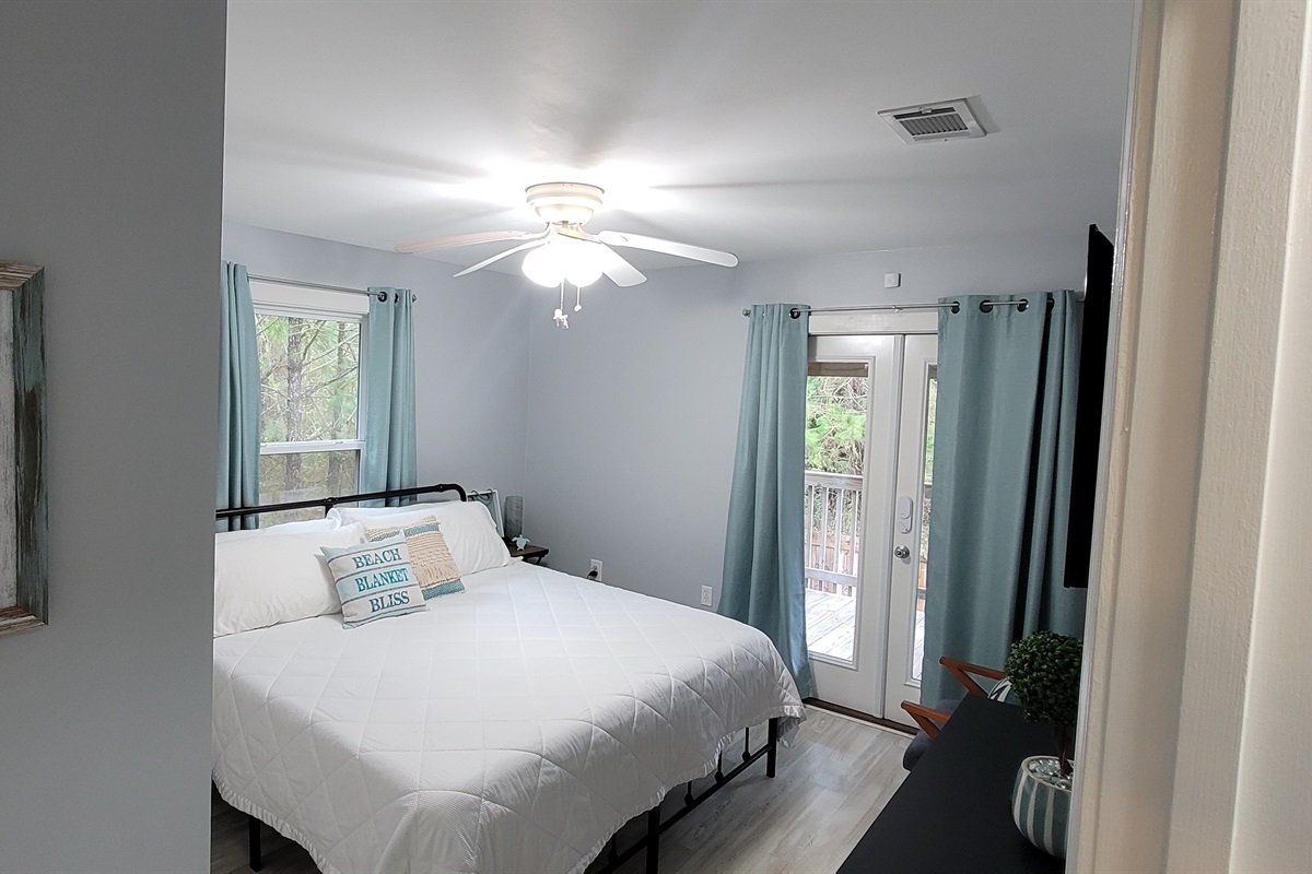 Guest Bedroom (King)