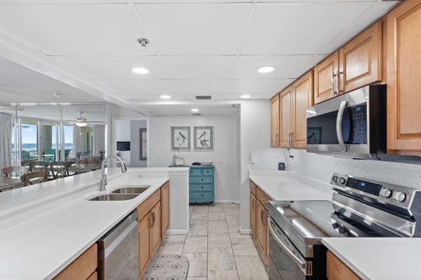 Large kitchen, well equipped