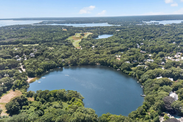 Experience the best of Long Beach with beaches, bays, and natural beauty all close by.