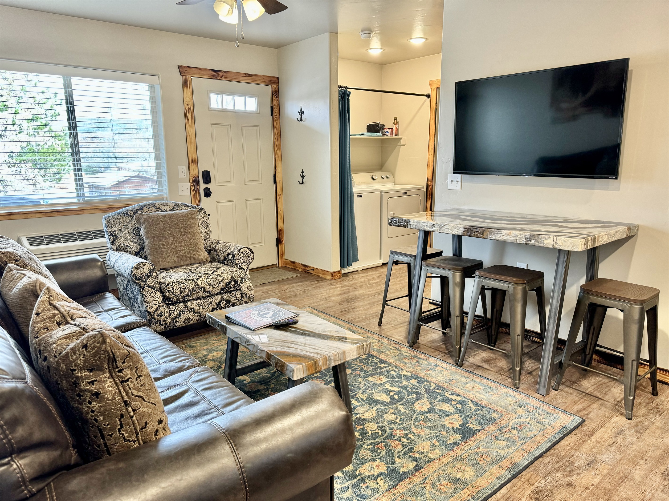 #4 Modern Rustic Moab Getaway – Dog Friendly! 5