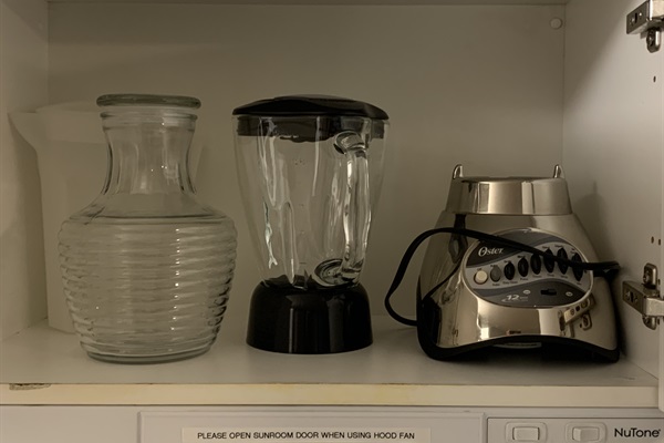 Blender and beverage carafes