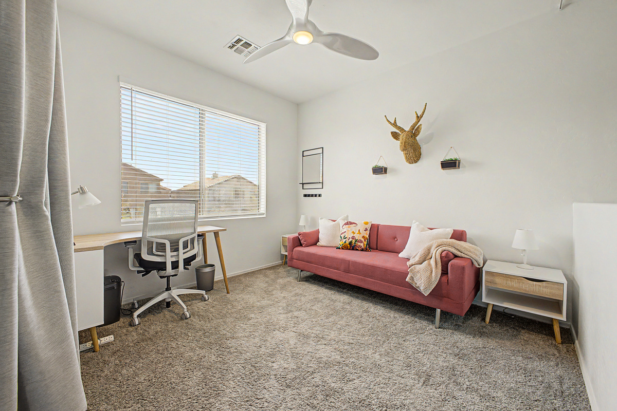 Loft/Bedroom with Queen Sleeper Sofa 