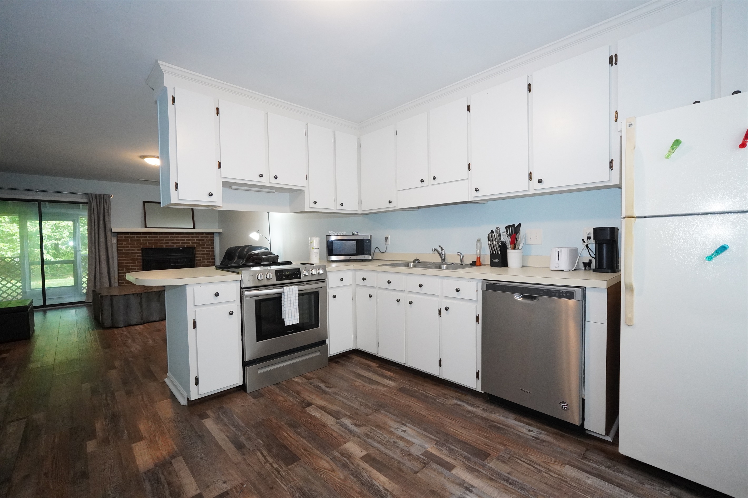 Full Kitchen