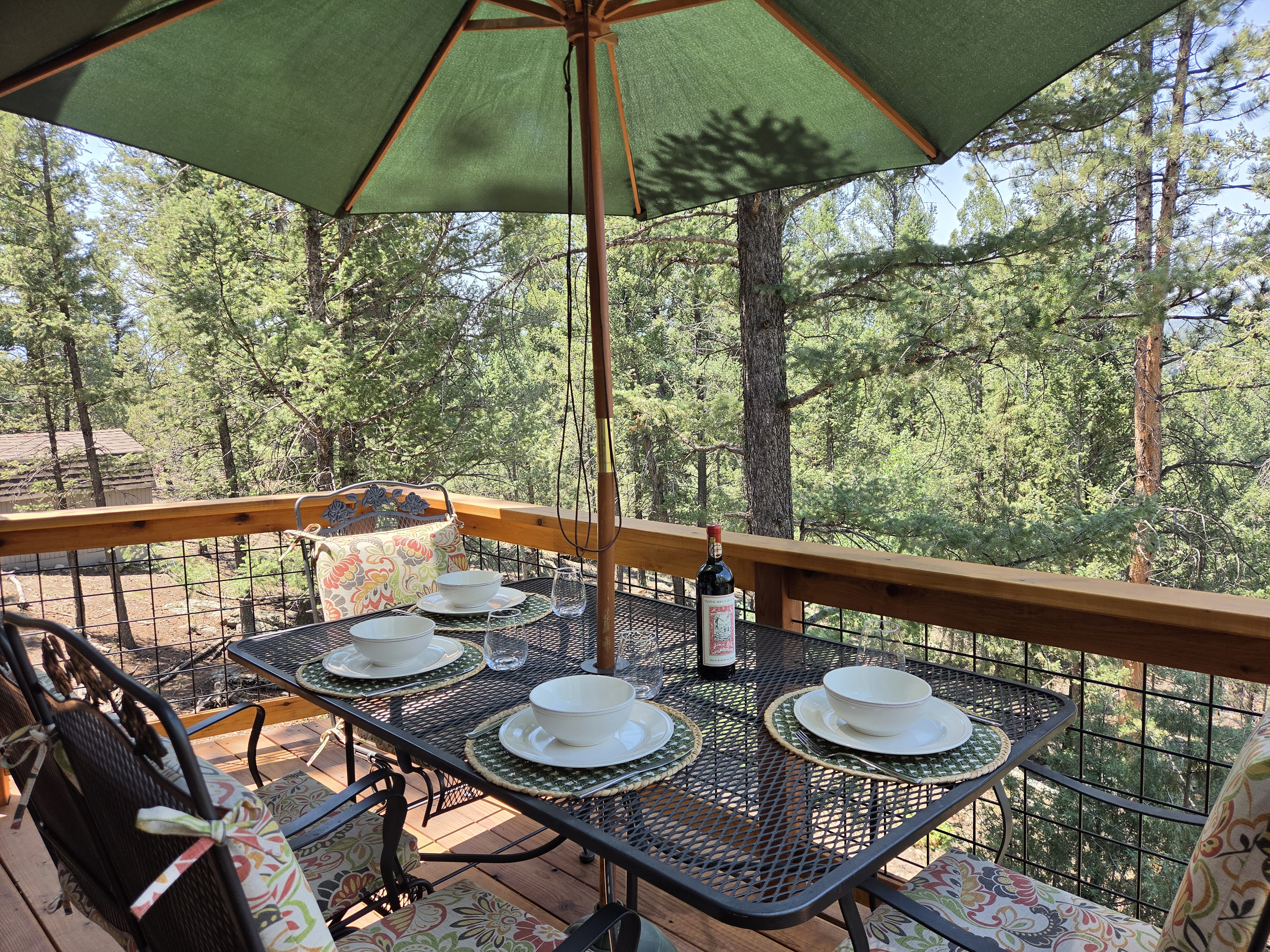 Outdoor dining in the middle of the woods
