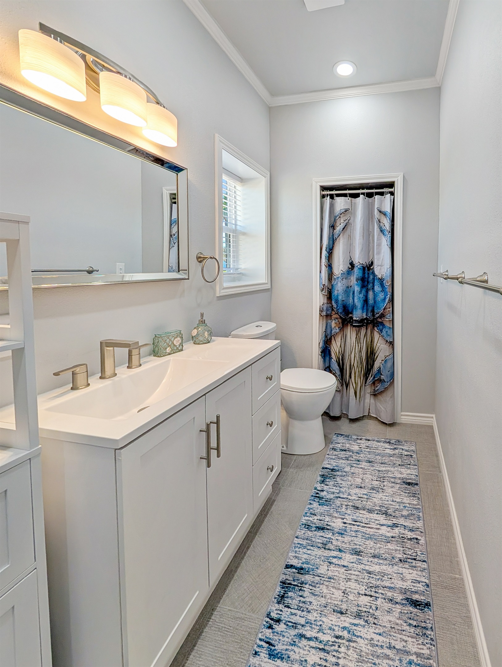 Shared bath with walk-in shower