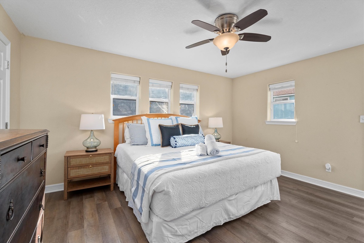 f237be52ce96488a9eaaee4d6eeb6837 Large | Beachhouse | Texas | TX | Vacation Homes | Galveston | Crystal Beach | Kokomo | Breezy Days | Beachfront Elegance | Sunrise Serenity | Southern Sands Property Management, LLC