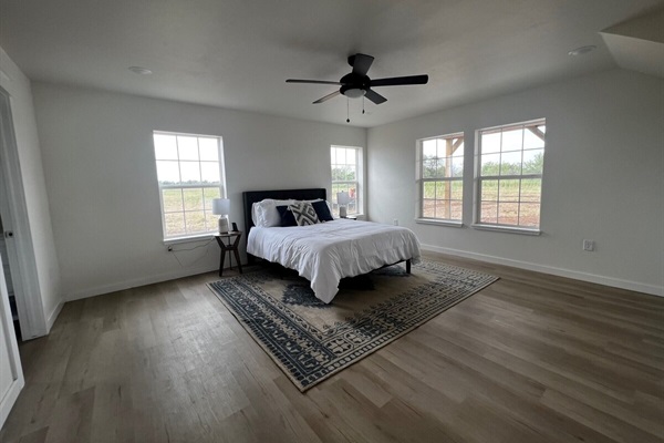 Master Bedroom #1 - Queen