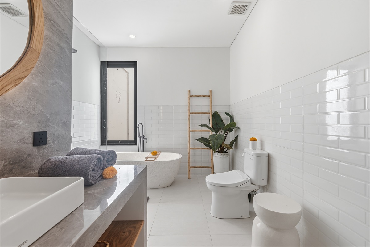 Bathroom 2
