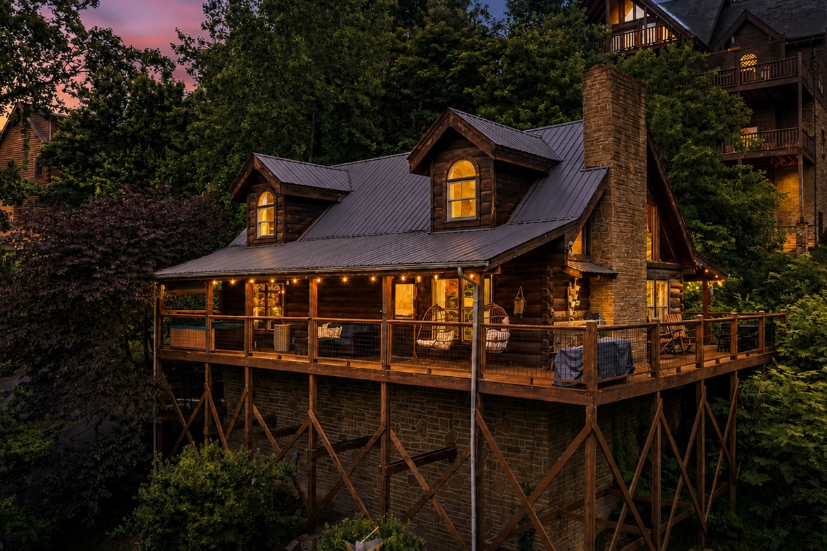 Welcome to your Smoky Mountain escape, tucked into a peaceful resort setting just minutes from the heart of Pigeon Forge.