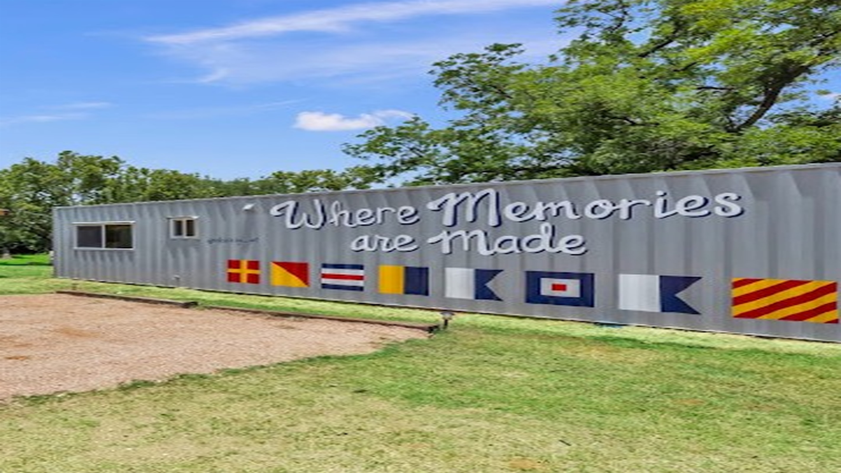 Where memories are made—your riverside getaway begins here.