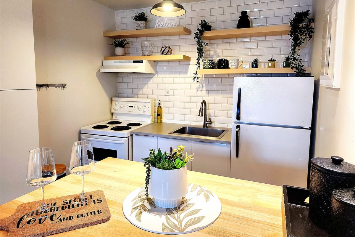 Fully stocked with essential kitchen amenities.