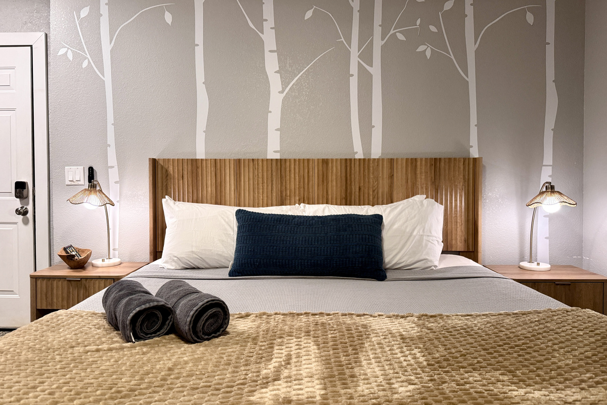 Cotton linens and comfy blankets