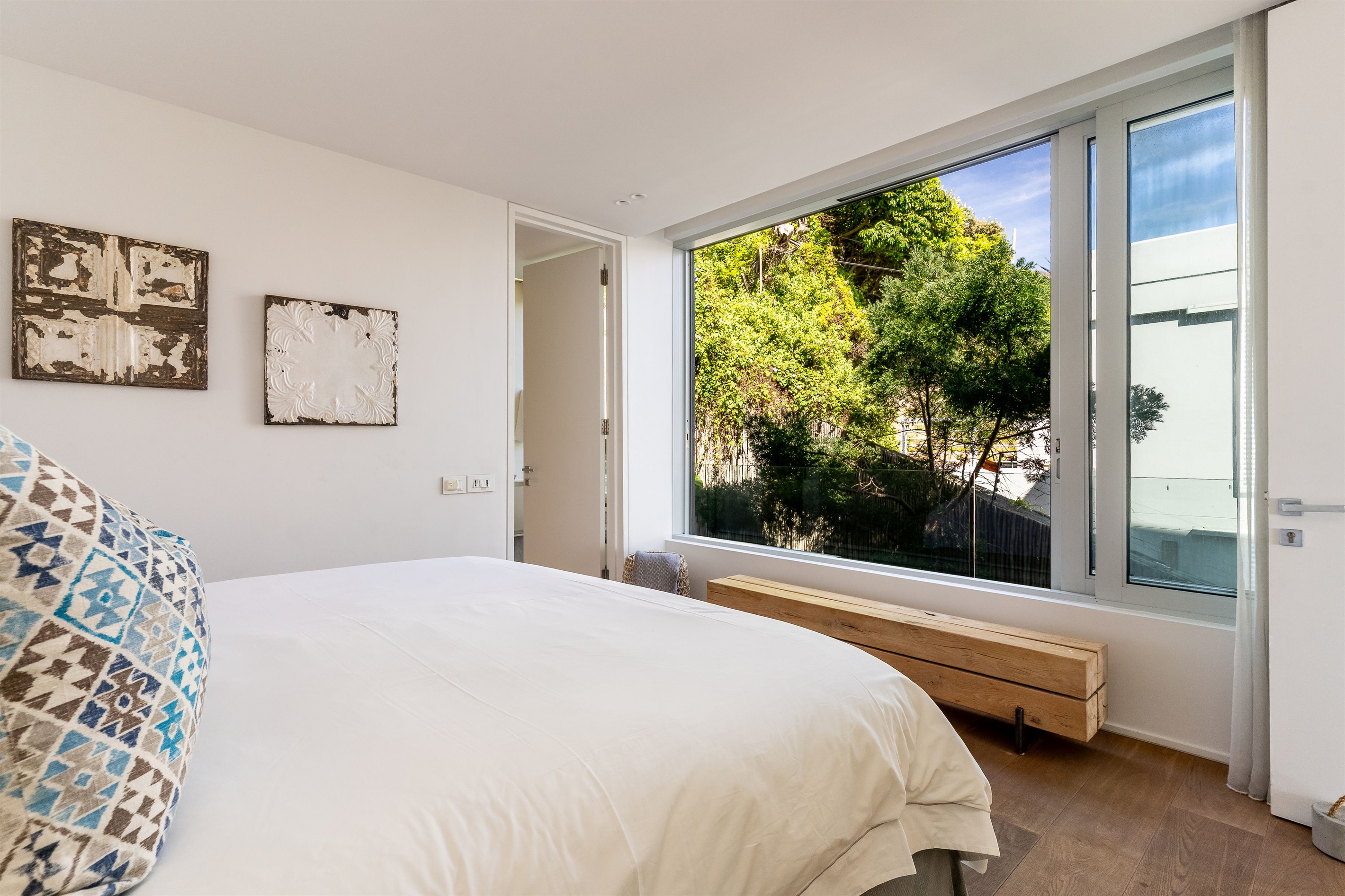 King Bedroom 3 en-suite
