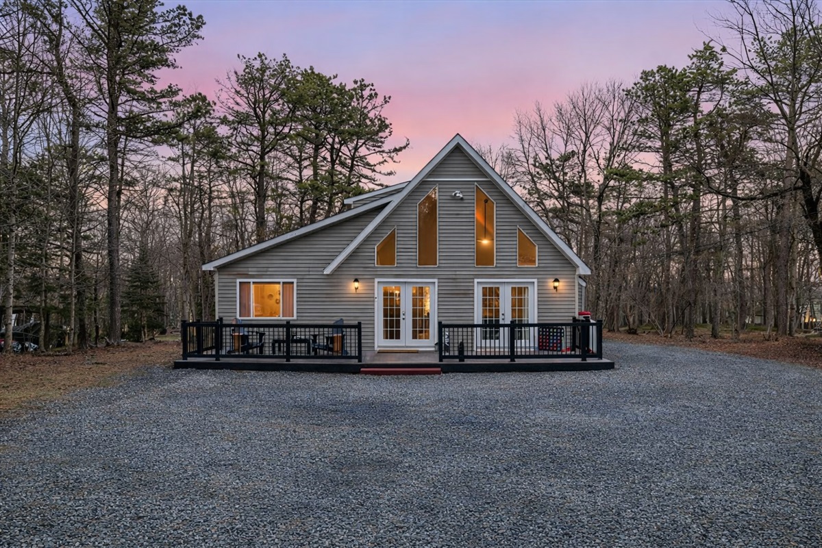 Your Poconos escape is ready! Tucked in the trees, fully private and all yours for the weekend