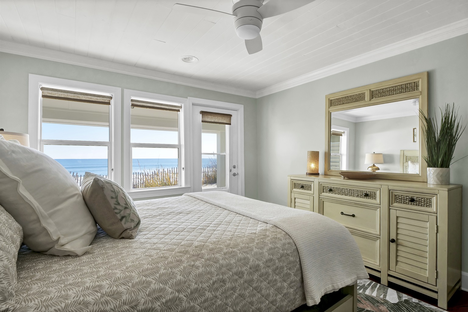 Oceanfront Master Bedroom 1