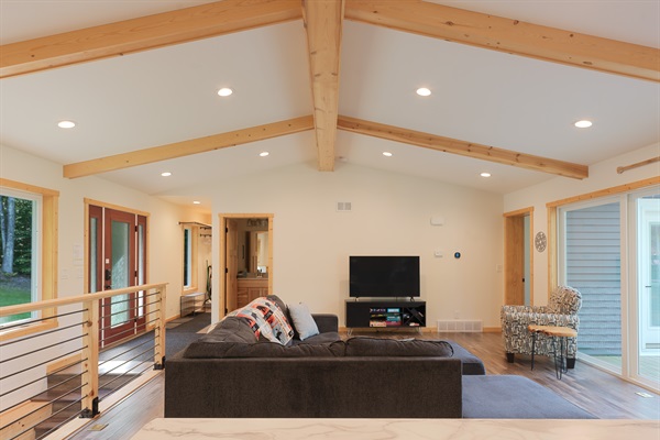 From sunrise coffee to late-night laughter, this room has it all.