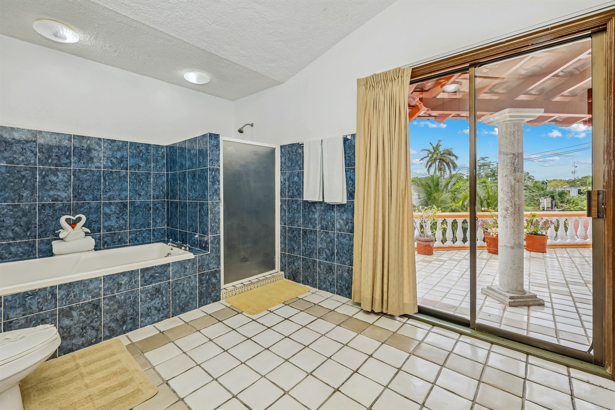 Bedroom 3 Private Bathroom with Jacuzzi and Balcony Access