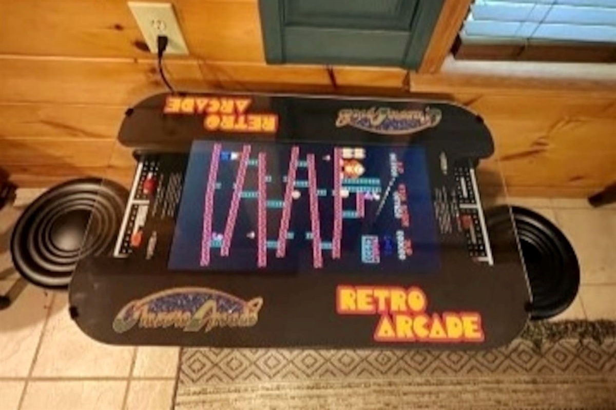 Arcade game with over 450 games