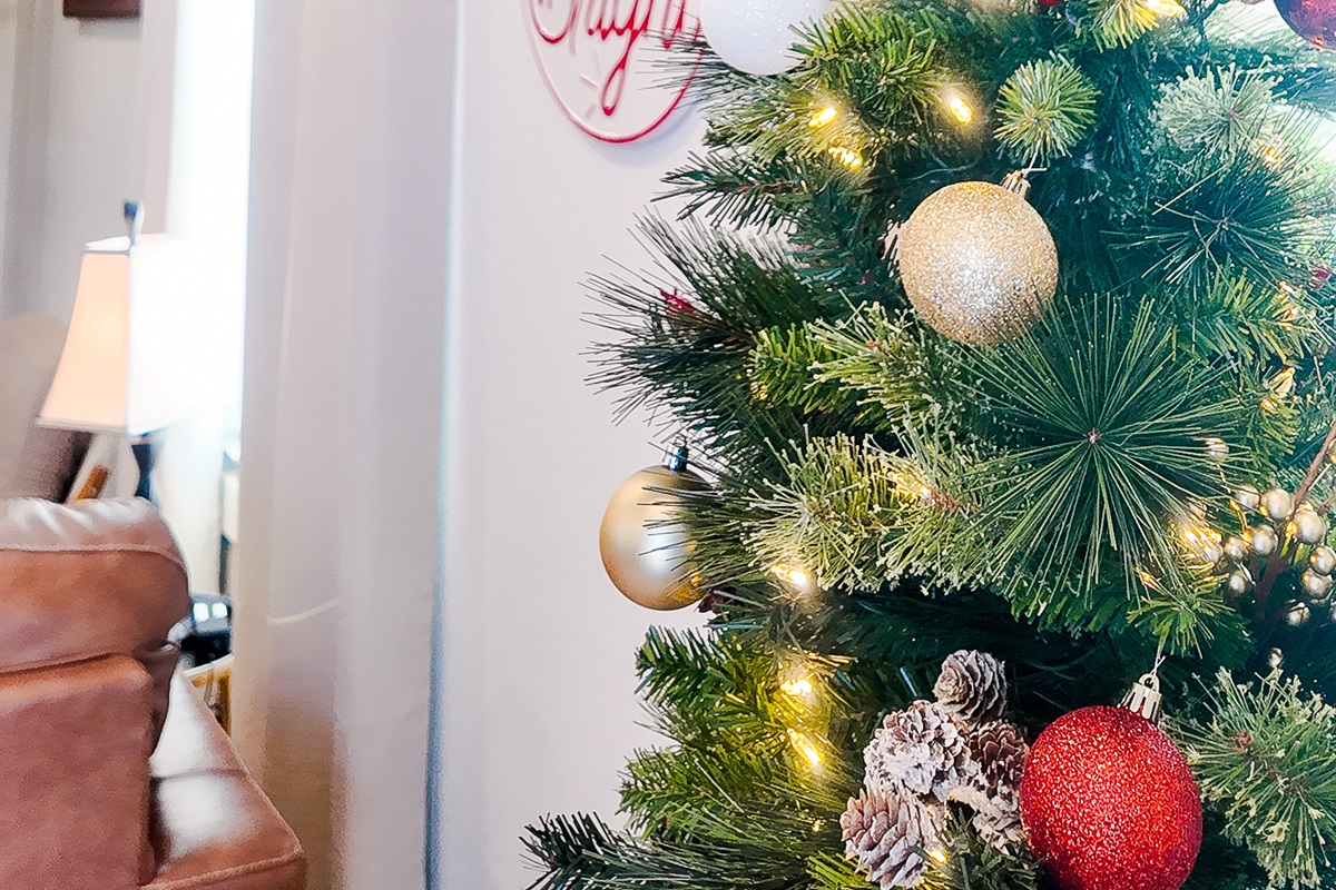 Festive and cozy &mdash; beautifully decorated for the holidays!