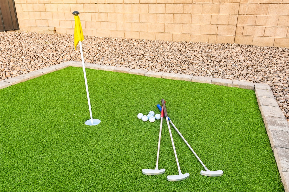 Get some practice in before you hit one Arizona's premier  links or just challenge your friends to a put-off!