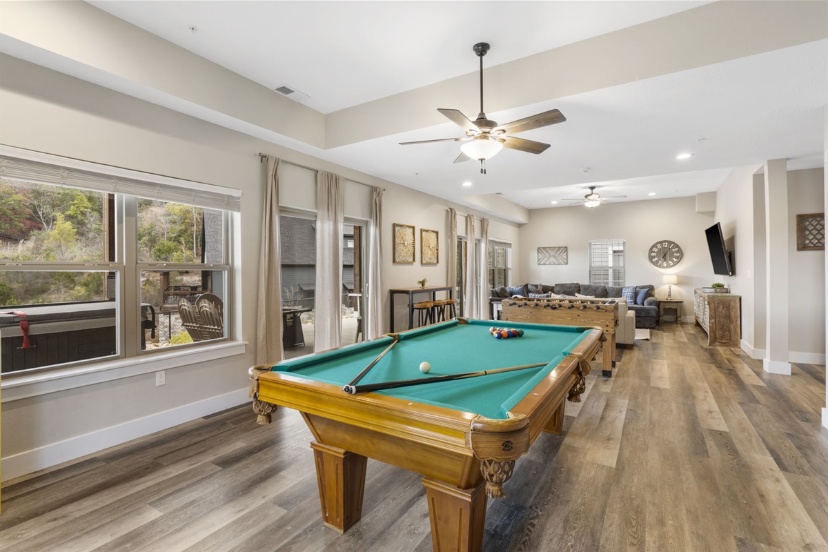 Tons of entertainment downstairs!