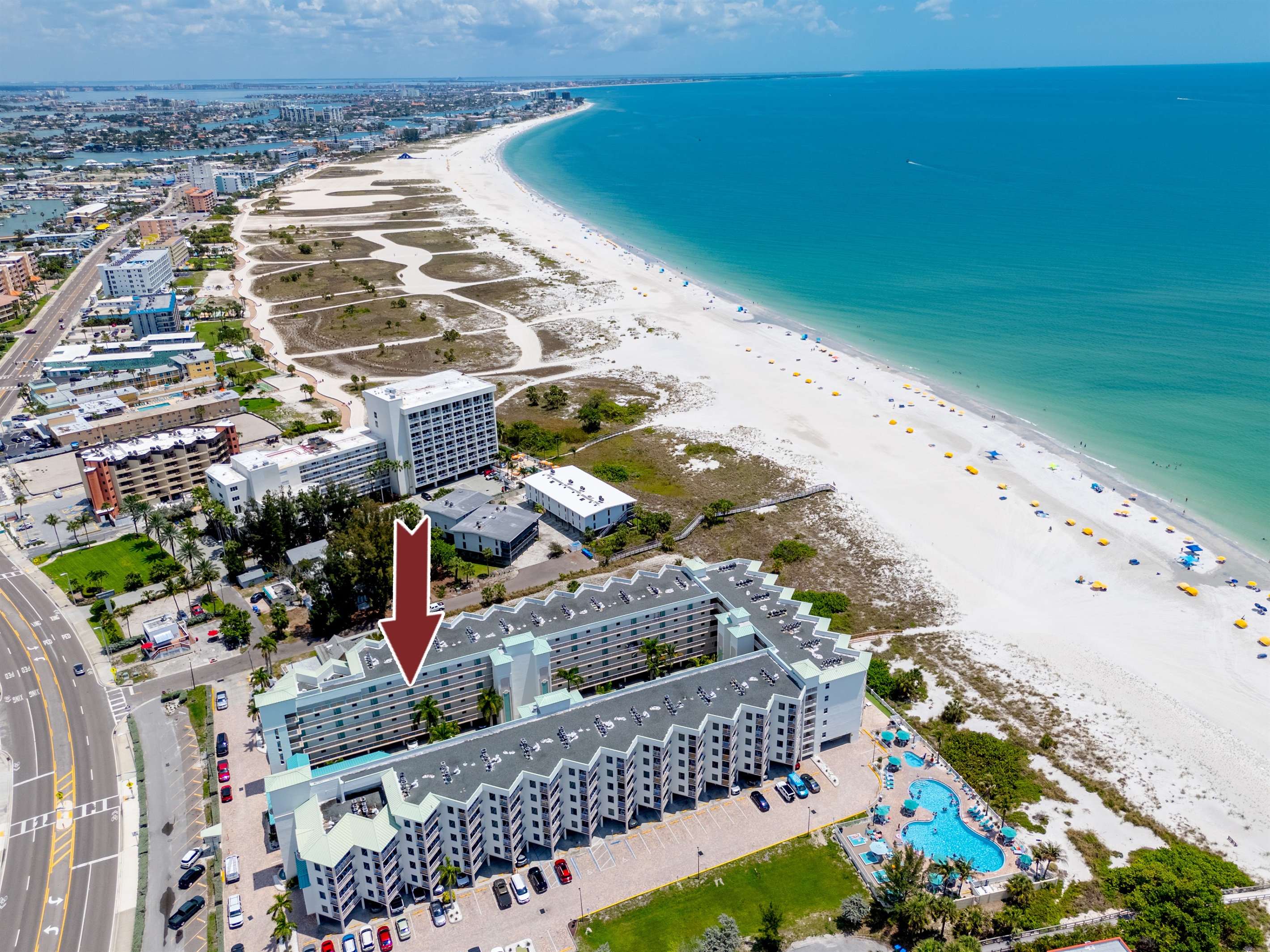 Aerial view of condo entrance