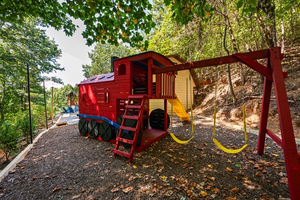 A Shaddy Spot to Swing