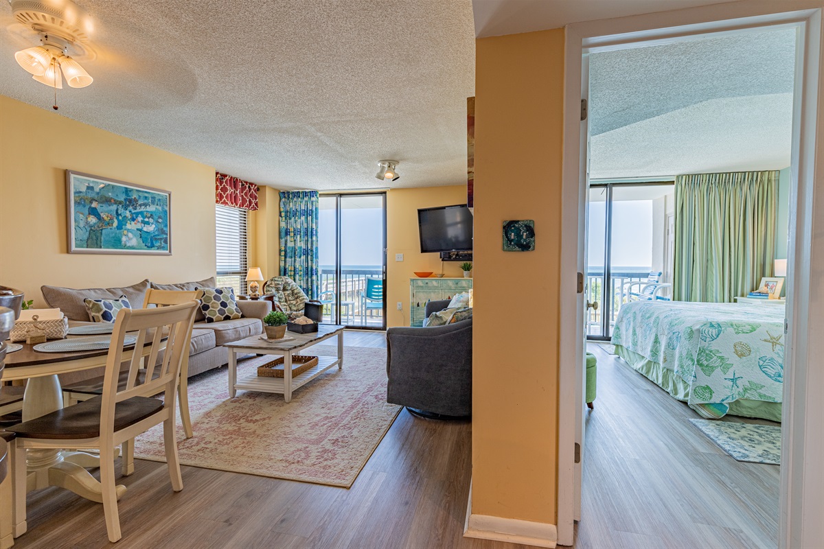 Living/Dining Room