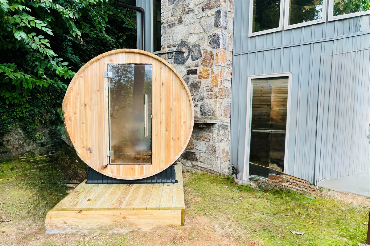 Enjoy those Tennessee nights under the stars in our brand new barrel sauna! 
