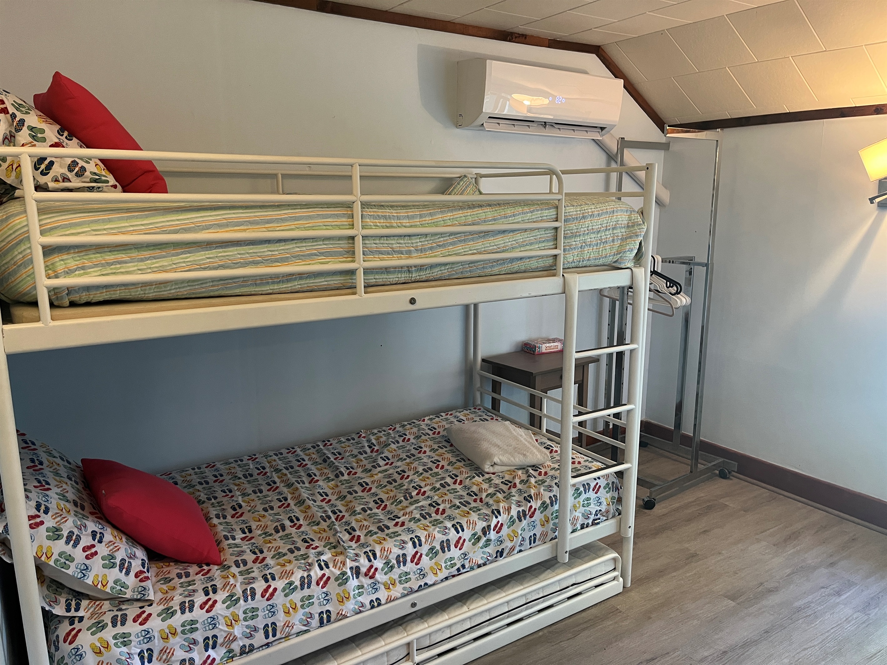 2nd floor Queen w/ bunks