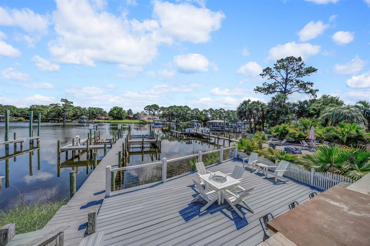 Private Deck