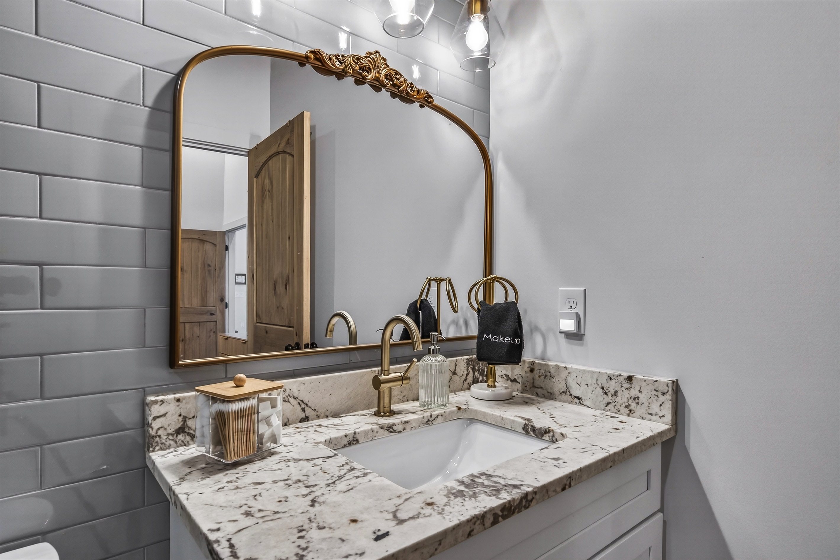 Master bath sink 