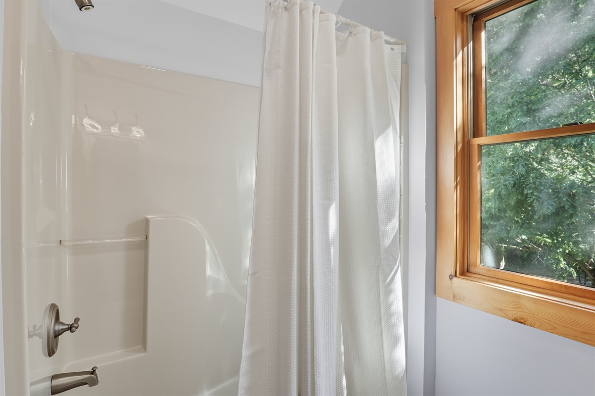 bathroom 3 full bath with tub/shower combo ensuite in bedroom 3