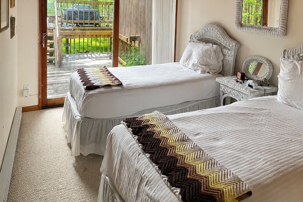 Left wing Bedroom 1 ensuite