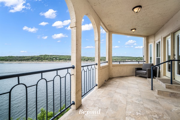 Plush Lake Overlook | Pickleball, Spa, Eats, & Fun