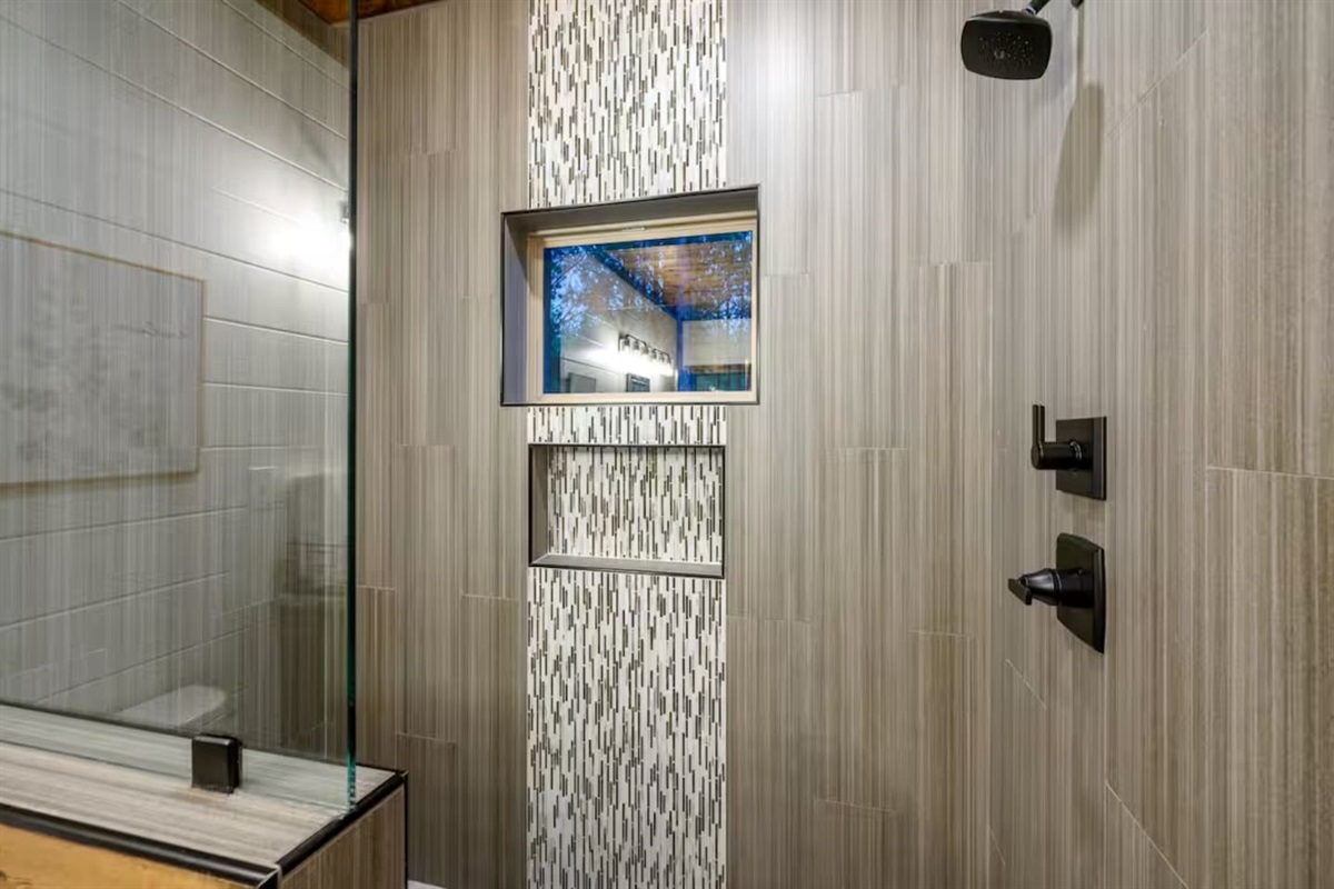 Wake up with a warm shower or wind down in a deep soak—the choice is yours.