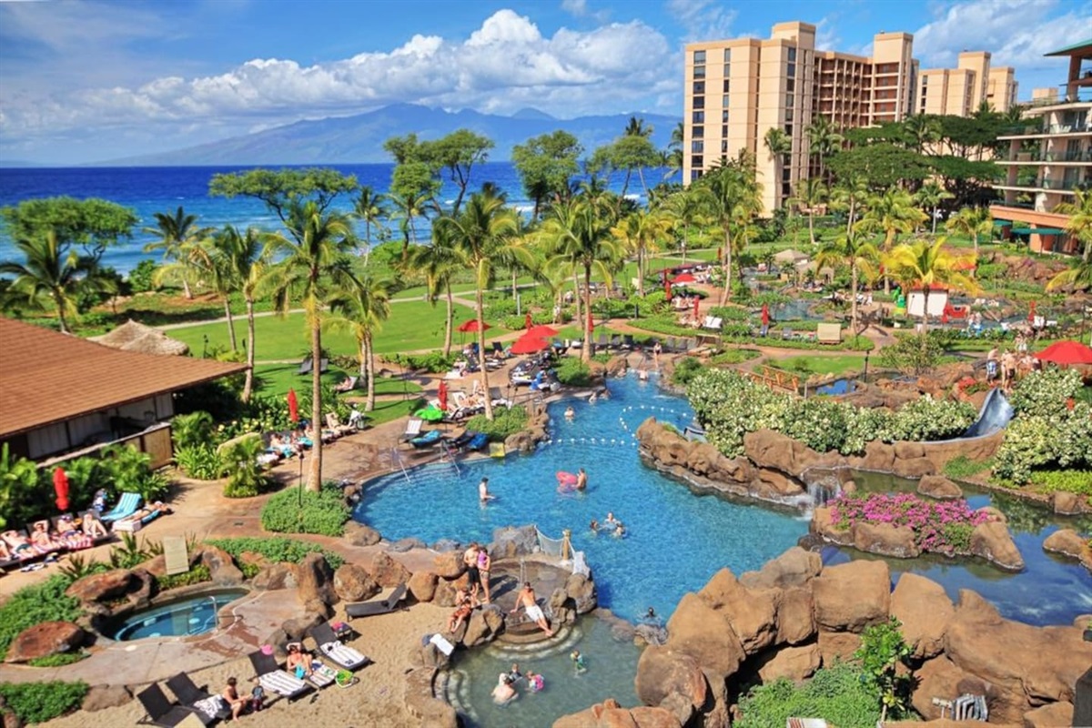 Family pool, water slide, hot tub and children's shallow pool