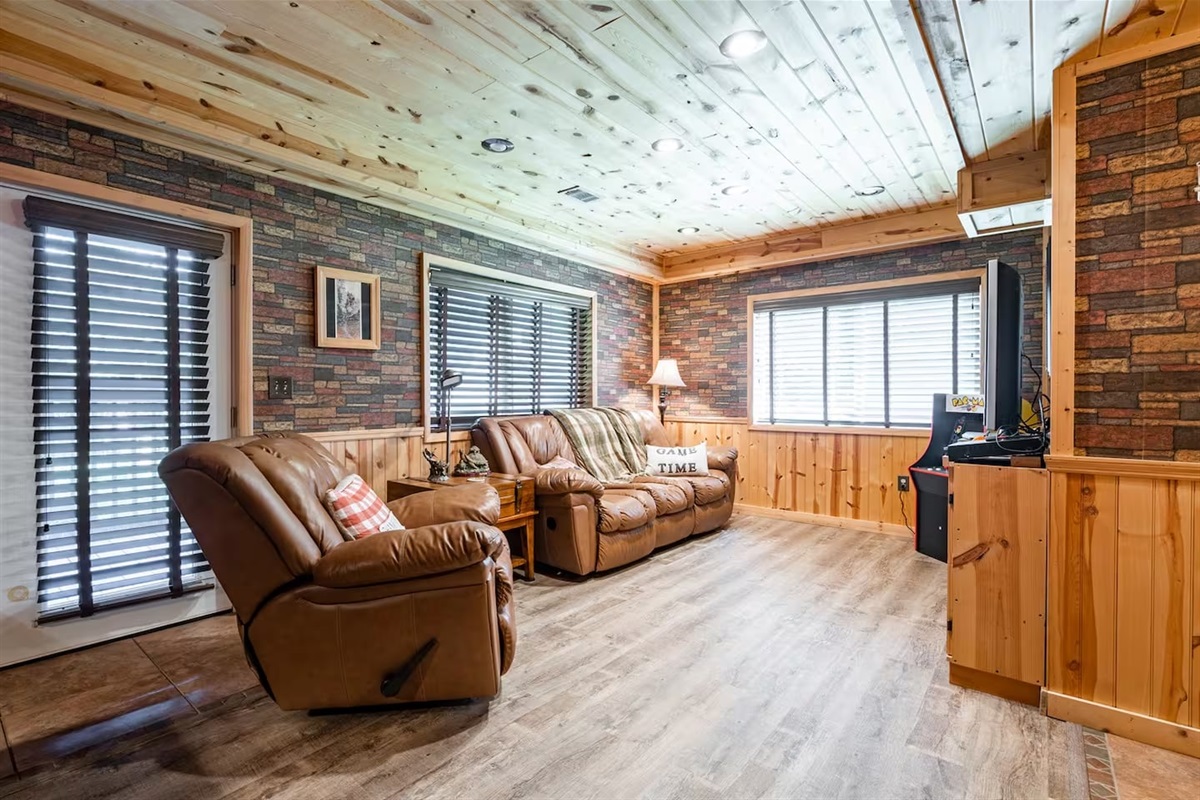 Games room tv sitting area