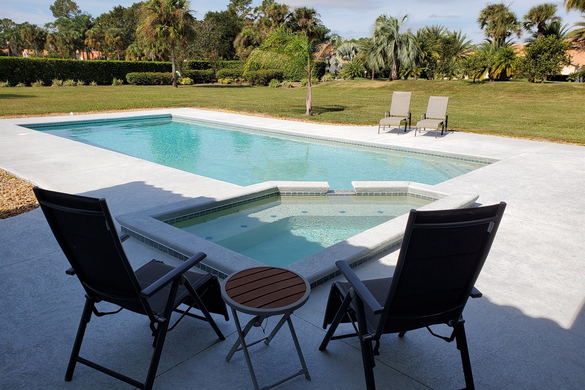 Spa, pool and loungers