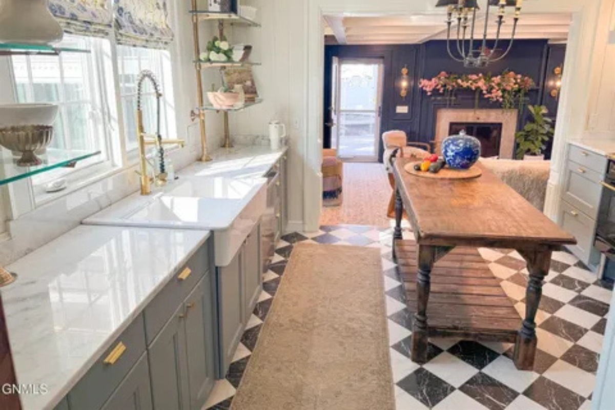 This kitchen gives you lots of counter space and an island for easy meal prep.